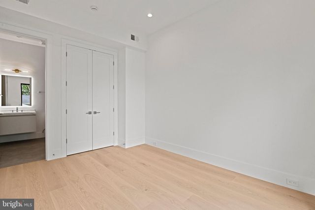 1451 COLA DR, Mclean, VA 22101