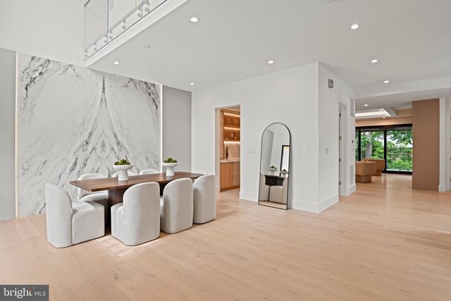 1451 COLA DR, Mclean, VA 22101