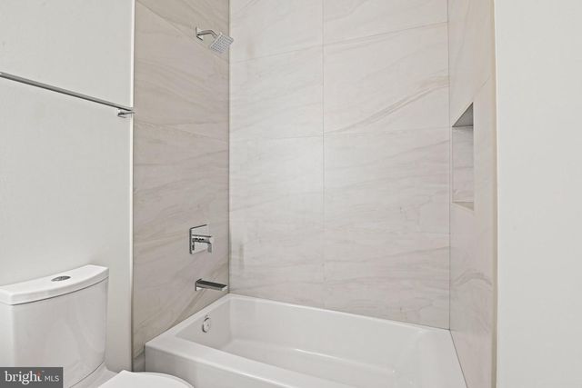 1451 COLA DR, Mclean, VA 22101