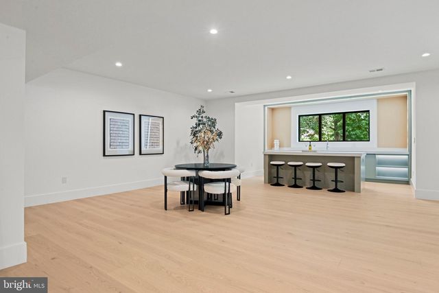 1451 COLA DR, Mclean, VA 22101