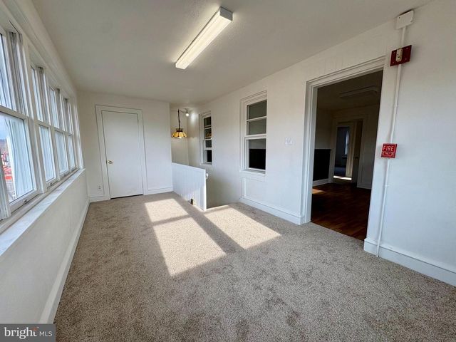 647 N READING AVE, Boyertown, PA 19512