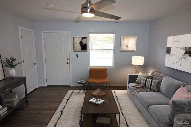 141 Holt St, Flomaton, AL 36441