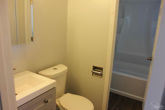 141 Holt St, Flomaton, AL 36441