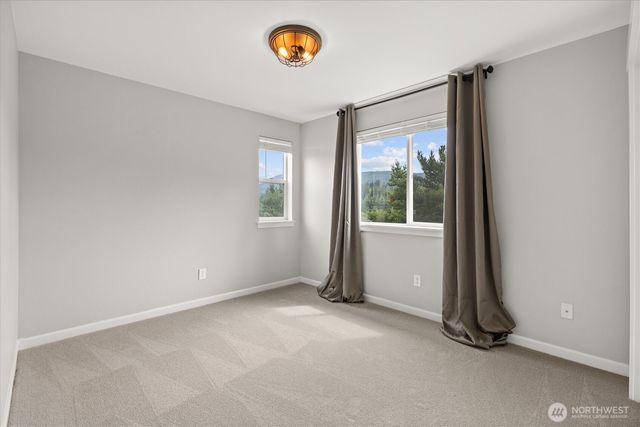 7513 Pinnacle Place SE, Snoqualmie, WA 98065