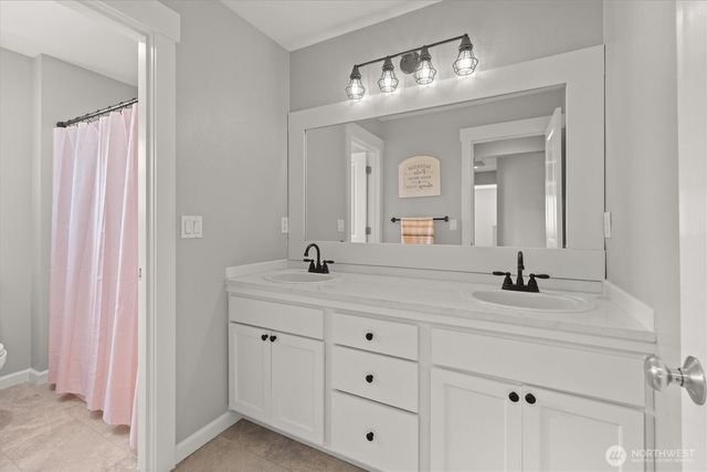 7513 Pinnacle Place SE, Snoqualmie, WA 98065