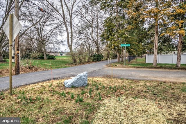 1904 E PENNSYLVANIA AVE, Lebanon, PA 17042