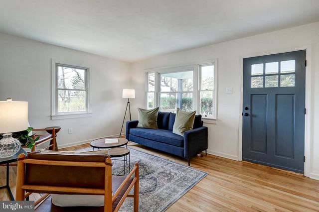 1904 E PENNSYLVANIA AVE, Lebanon, PA 17042