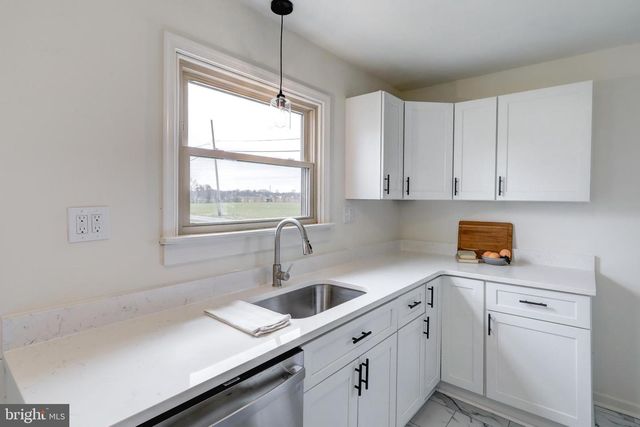 1904 E PENNSYLVANIA AVE, Lebanon, PA 17042