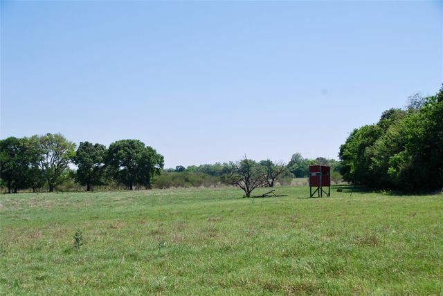4255 Fm 957, Schulenburg, TX 78956