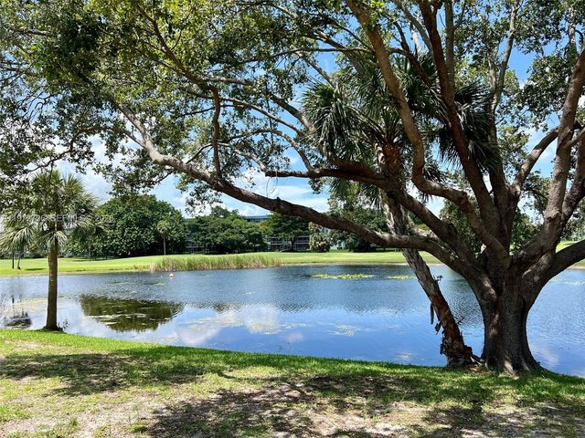 4401 W Mcnab Rd 11, Pompano Beach, FL 33069