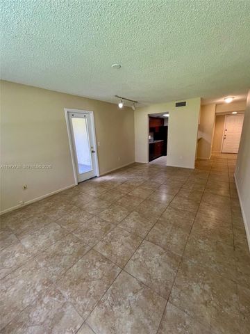 4401 W Mcnab Rd 11, Pompano Beach, FL 33069