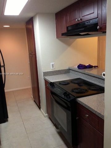 4401 W Mcnab Rd 11, Pompano Beach, FL 33069