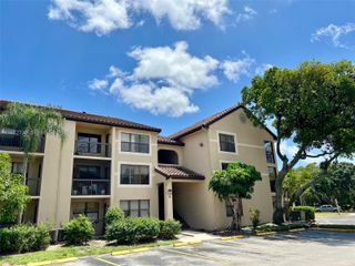 4401 W Mcnab Rd 11, Pompano Beach, FL 33069