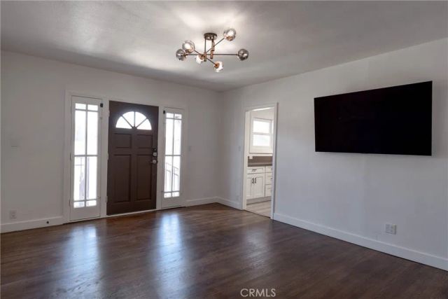 1104 W Palm Avenue, Orange, CA 92868