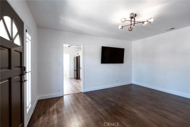 1104 W Palm Avenue, Orange, CA 92868