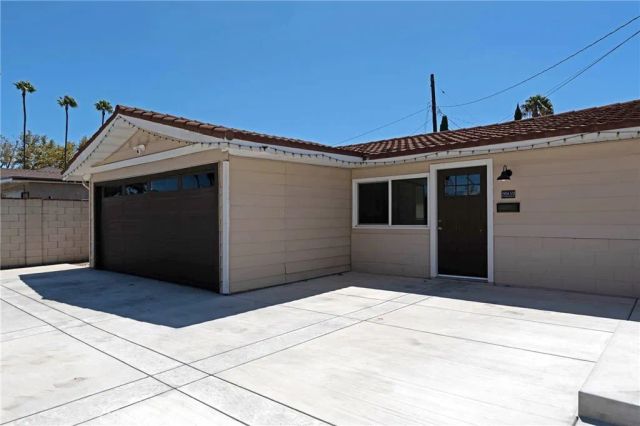 1104 W Palm Avenue, Orange, CA 92868
