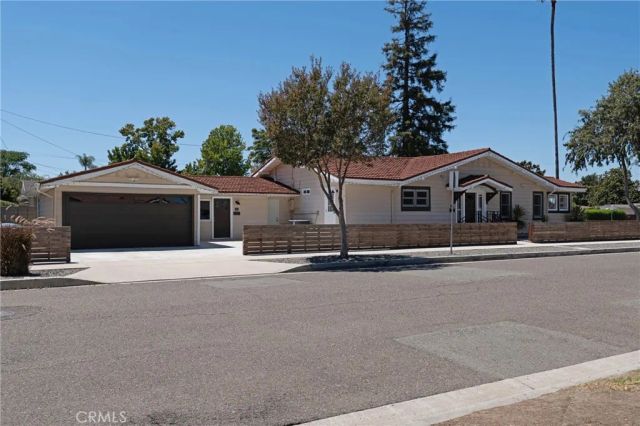 1104 W Palm Avenue, Orange, CA 92868
