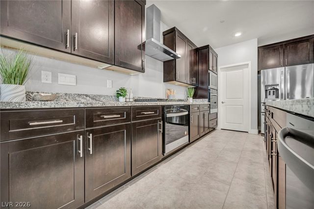 1137 Green Lovebird Street, Henderson, NV 89011