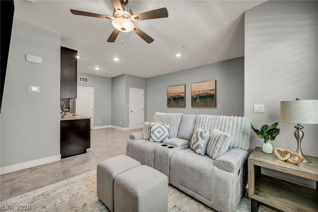 1137 Green Lovebird Street, Henderson, NV 89011