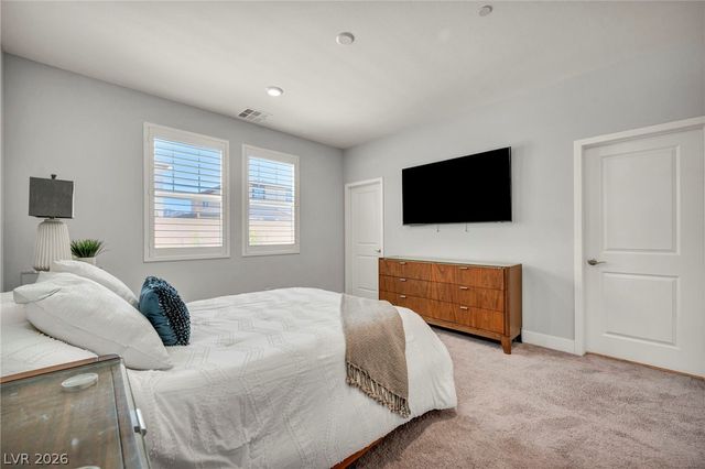1137 Green Lovebird Street, Henderson, NV 89011