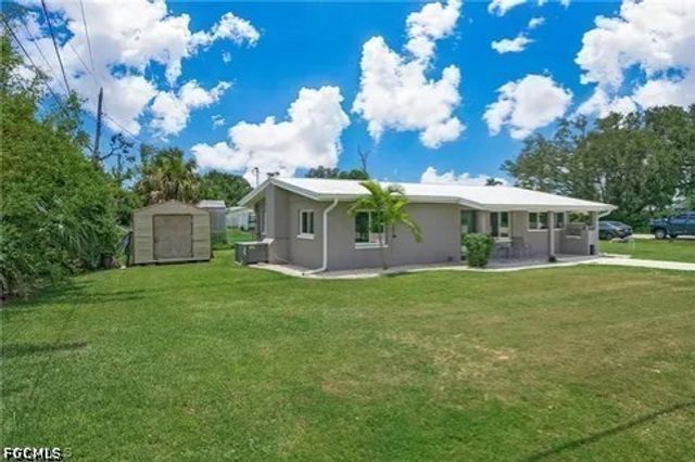1144 Donald RD, North Fort Myers, FL 33917