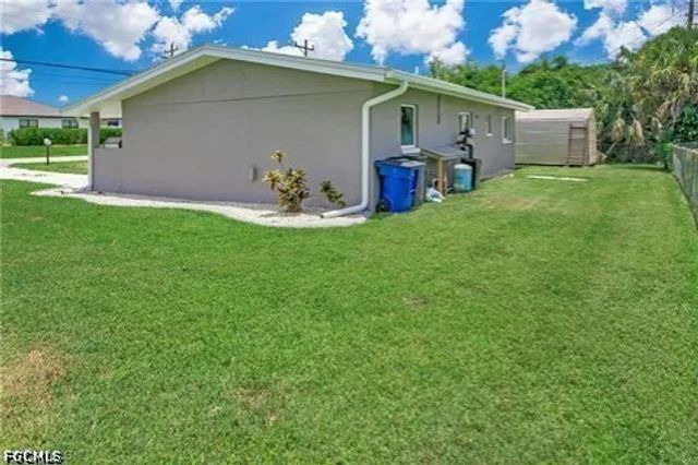 1144 Donald RD, North Fort Myers, FL 33917