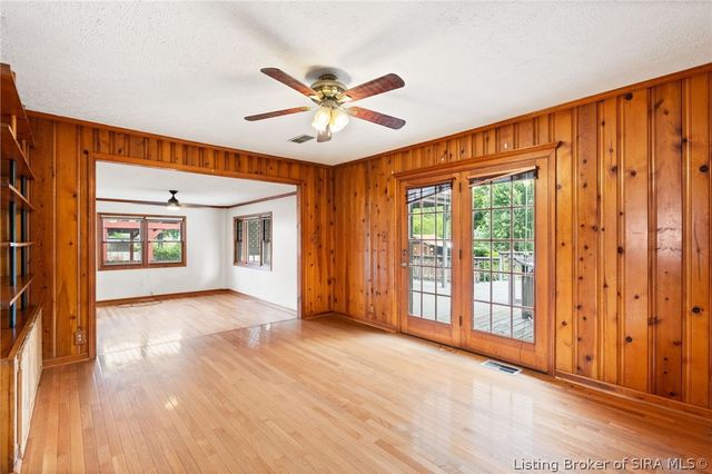 3126 Taylor Drive, Clarksville, IN 47129