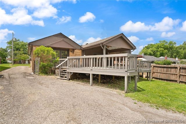 3126 Taylor Drive, Clarksville, IN 47129