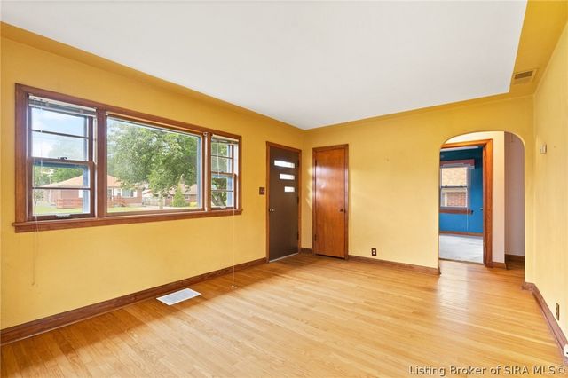 3126 Taylor Drive, Clarksville, IN 47129