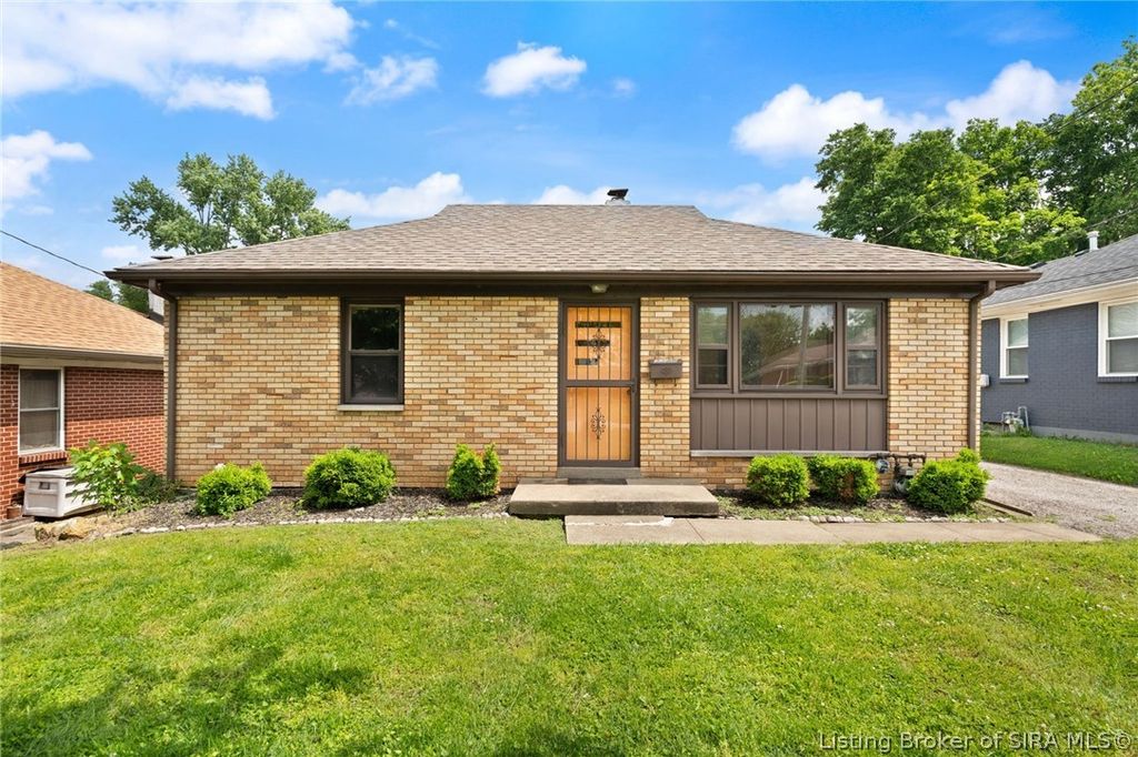 3126 Taylor Drive, Clarksville, IN 47129