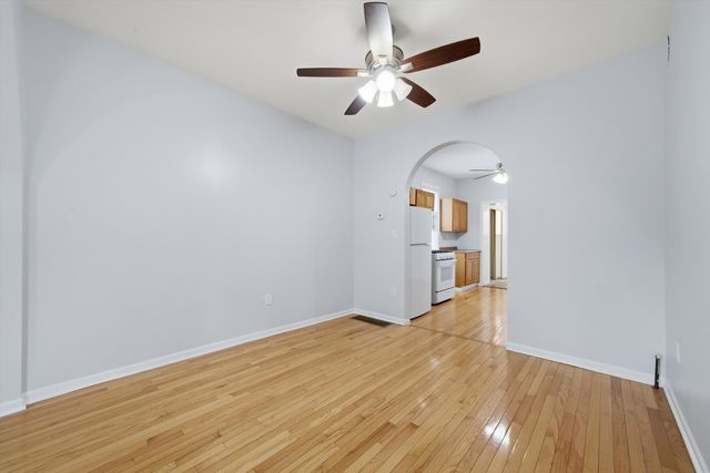 2125 W 18th Place 5, Chicago, IL 60608