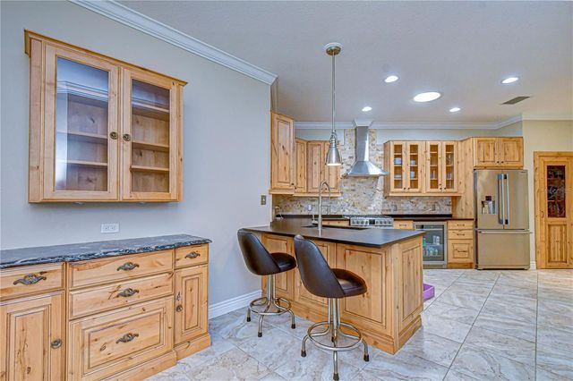 6069 SANDHILL RIDGE DRIVE, Lithia, FL 33547