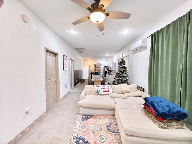 1217 Campbell Street, Houston, TX 77009