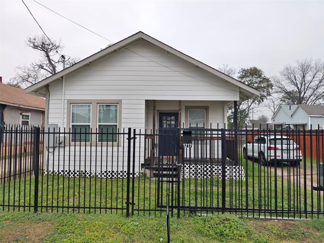 1217 Campbell Street, Houston, TX 77009