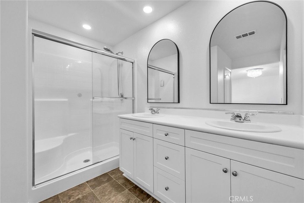 Image 22 of property listing at 29476 Canteen, Winchester, CA 92596