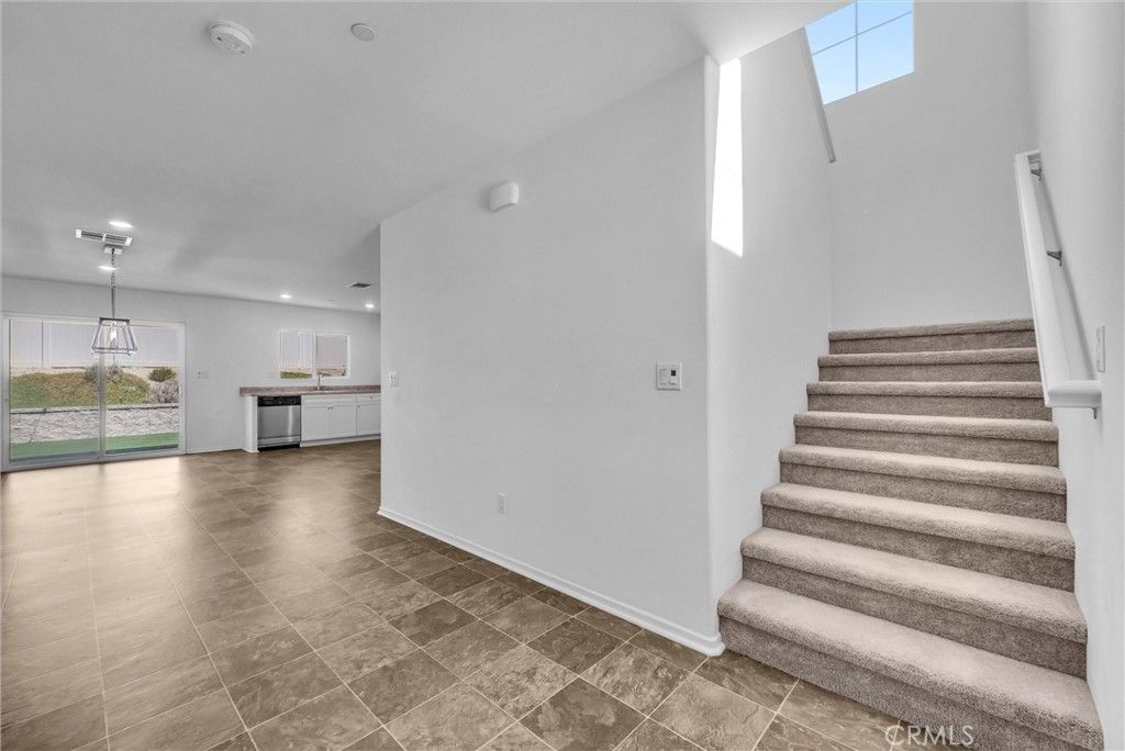 Image 4 of property listing at 29476 Canteen, Winchester, CA 92596