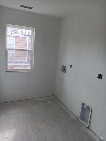 4223 South Avenue, Silverton, OH 45236