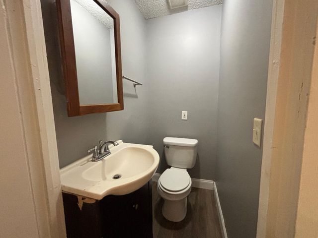 1091 S Champion Avenue, Columbus, OH 43206