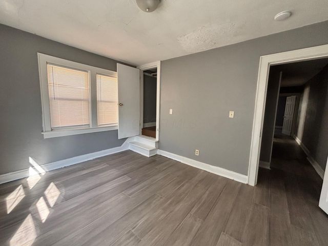 1091 S Champion Avenue, Columbus, OH 43206