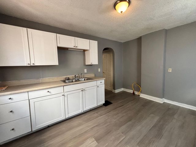 1091 S Champion Avenue, Columbus, OH 43206