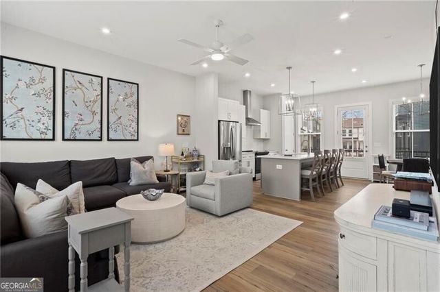 144 Chestnut Circle, Atlanta, GA 30342