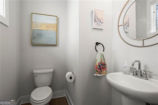 144 Chestnut Circle, Atlanta, GA 30342