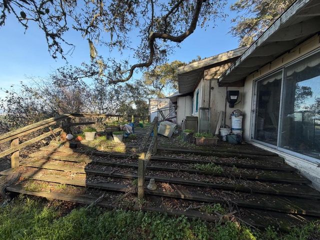 6070 Skyline Drive, El Sobrante, CA 94803