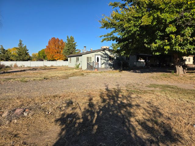 3305 Highway 47, Los Lunas, NM 87031