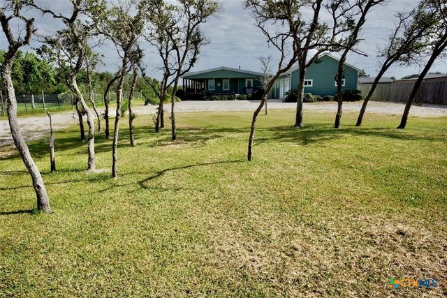 3043 W Harrison Avenue, Port O'connor, TX 77982