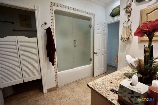 3043 W Harrison Avenue, Port O'connor, TX 77982