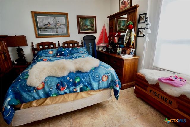 3043 W Harrison Avenue, Port O'connor, TX 77982