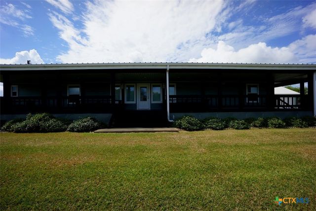 3043 W Harrison Avenue, Port O'connor, TX 77982