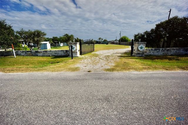 3043 W Harrison Avenue, Port O'connor, TX 77982