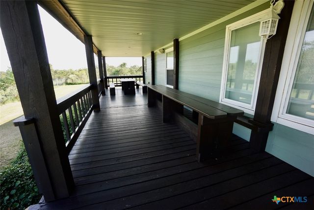 3043 W Harrison Avenue, Port O'connor, TX 77982